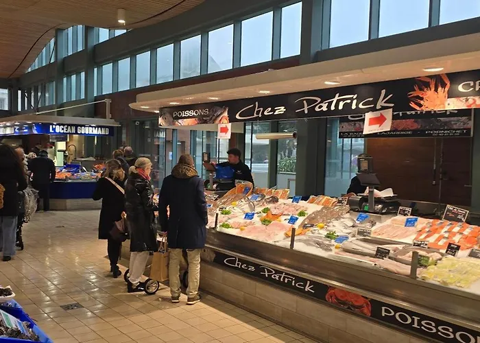 Studio, Et Commerces à Pieds *