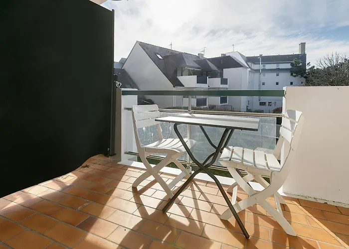 Studio, Et Commerces à Pieds * La Baule-Escoublac