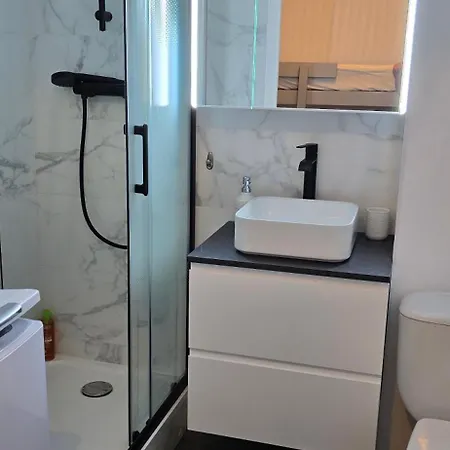 Studio, Et Commerces A Pieds Apartman *