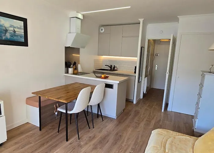 Chez Suzi - Centre Apartment *